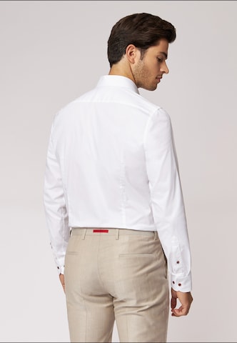 Coupe slim Chemise business ROY ROBSON en blanc