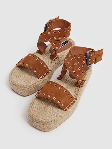 Pepe Jeans Sandalen met riem ' TRACY ANTIQUE ' in Bruin