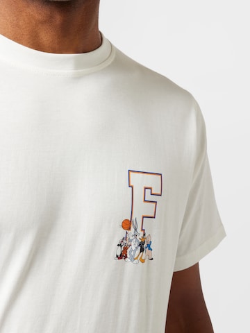 Family First - Camiseta en blanco