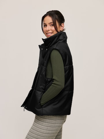 Gilet 'Janet' A LOT LESS en noir