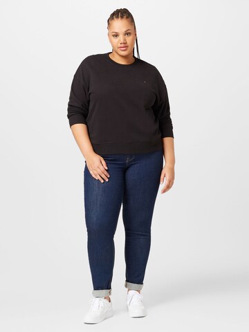 Tommy Hilfiger Curve Sweatshirt in Schwarz