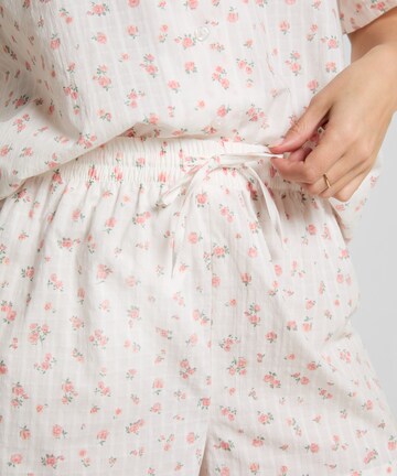 Hunkemöller Korte pyjama in Wit