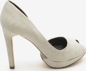 BOSS High Heels & Pumps in 39 in Grey: front