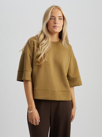 Peppercorn - Blusa 'Minnie' em castanho: frente