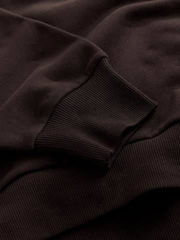 Next Суичър в кафяво