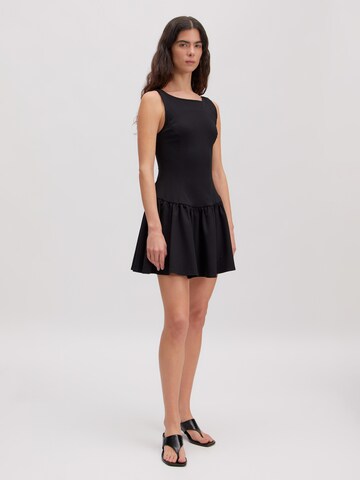 EDITED - Vestido 'Aurora' en negro: frente