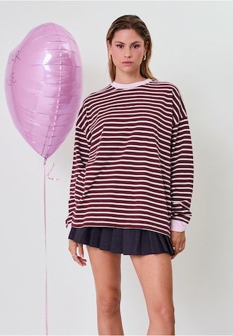 T-shirt 'Venetia' OH APRIL en rouge : devant
