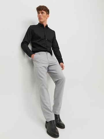 Regular Pantalon 'Ollie Benji' JACK & JONES en gris