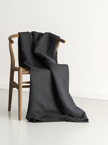 Cradle Studio Blankets 'Piqué Oversize' in Grey: front