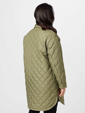 Manteau mi-saison 'New Tanzia' ONLY Carmakoma en vert