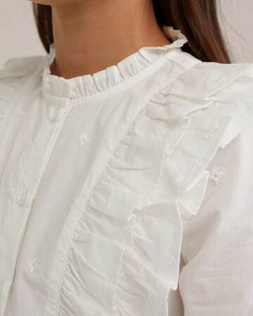 WE Fashion - Blusa en blanco