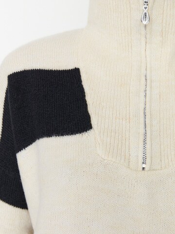 Pullover di Trendyol in bianco