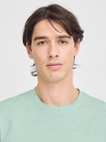 Maglietta ' CFTHOR micro striped tee ' di Casual Friday in verde