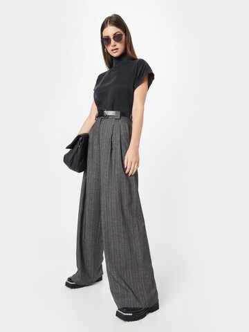 Wide leg Pantaloni con pieghe 'Eline My' di Stella Nova in grigio