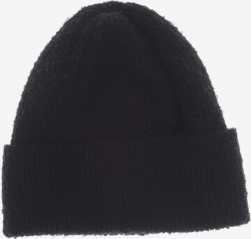 Filippa K Hut oder Mütze M in Schwarz: predná strana