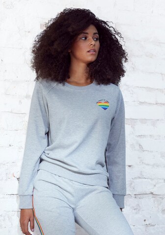 LASCANA Sweatshirt in Grey: front