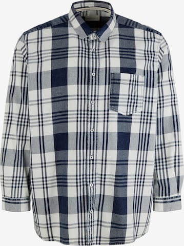 TOM TAILOR Men + Comfort fit Button Up Shirt in Blue: front