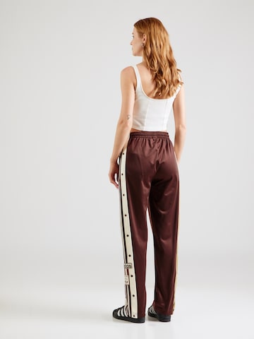 Largi Pantaloni 'ADIBREAK' de la ADIDAS ORIGINALS pe maro