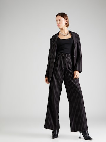 regular Pantaloni con pieghe 'Ingred' di Guido Maria Kretschmer Women in nero