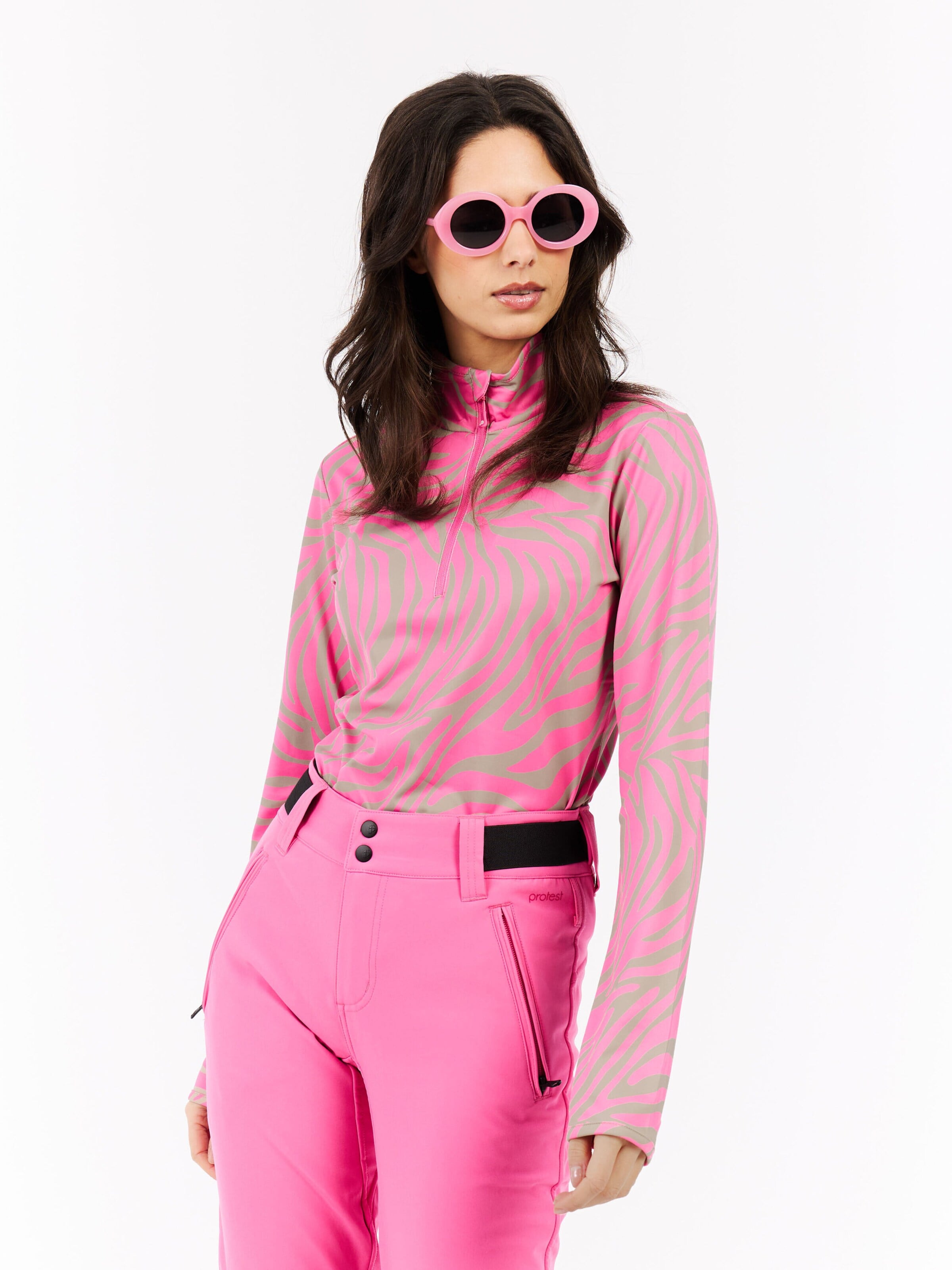 PROTEST Sports sweatshirt 'PRTEsher' in Pink: front