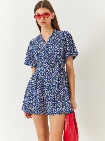 Robe Bianco Lucci en bleu : devant