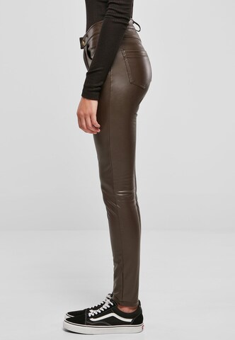 Urban Classics Slimfit Hose in Braun