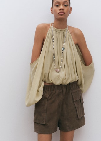 MANGO Blouse in Green: front