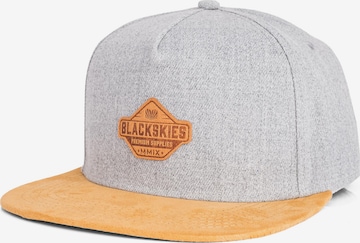 Blackskies Cap 'Essentials' in Grau: Vorderseite