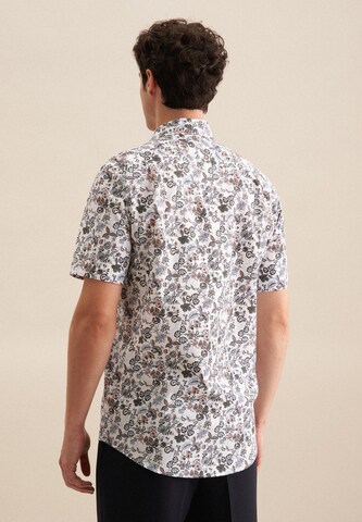 Coupe regular Chemise business SEIDENSTICKER en blanc