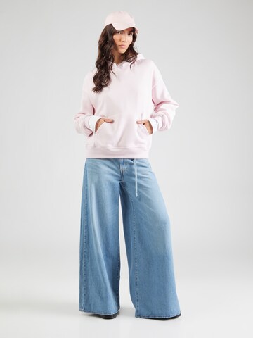 Felpa di Gina Tricot in rosa