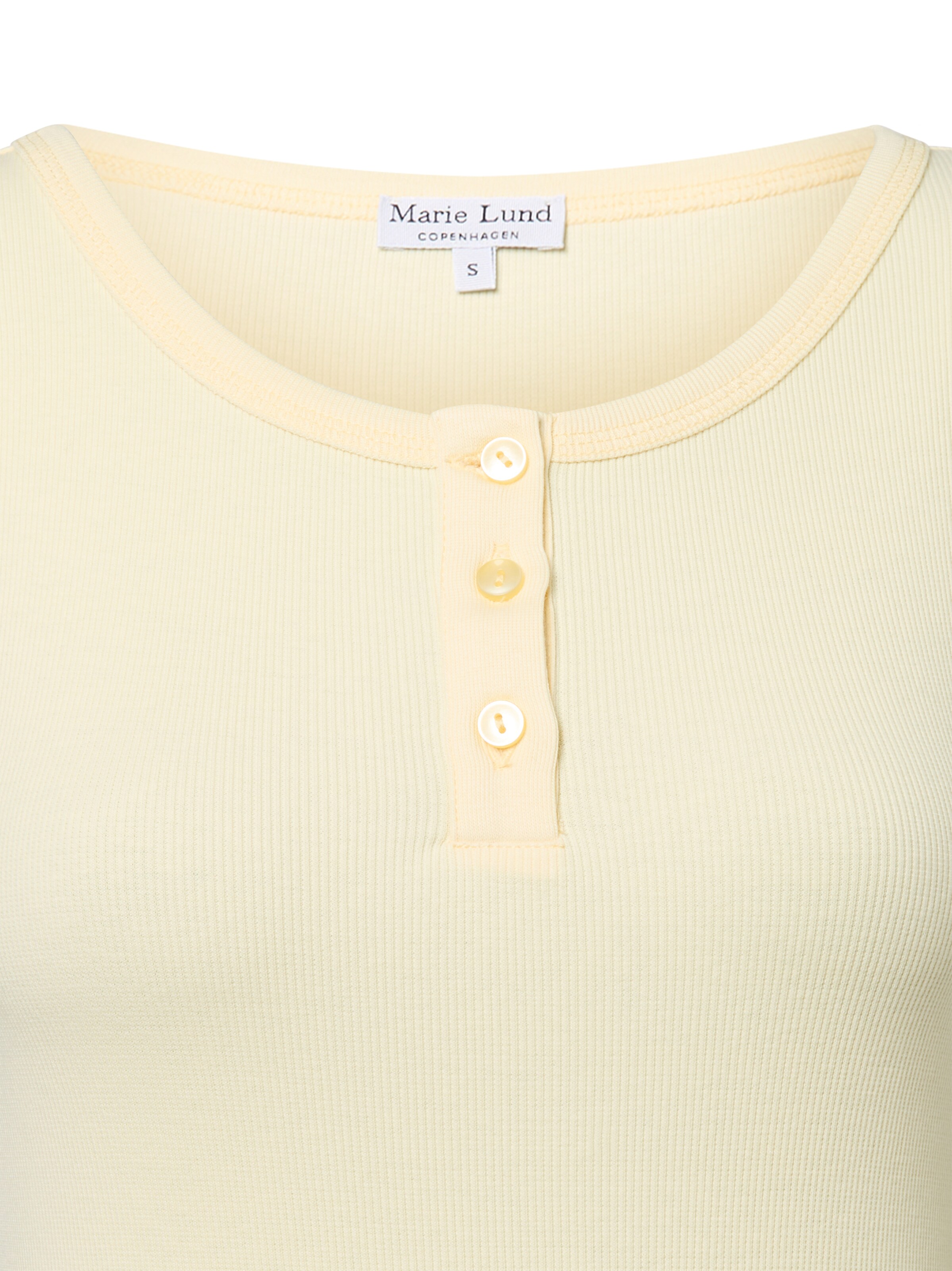 Marie Lund Top in Beige