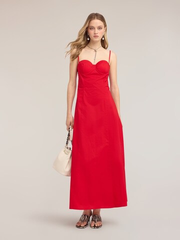 Robe MOTIVI en rouge