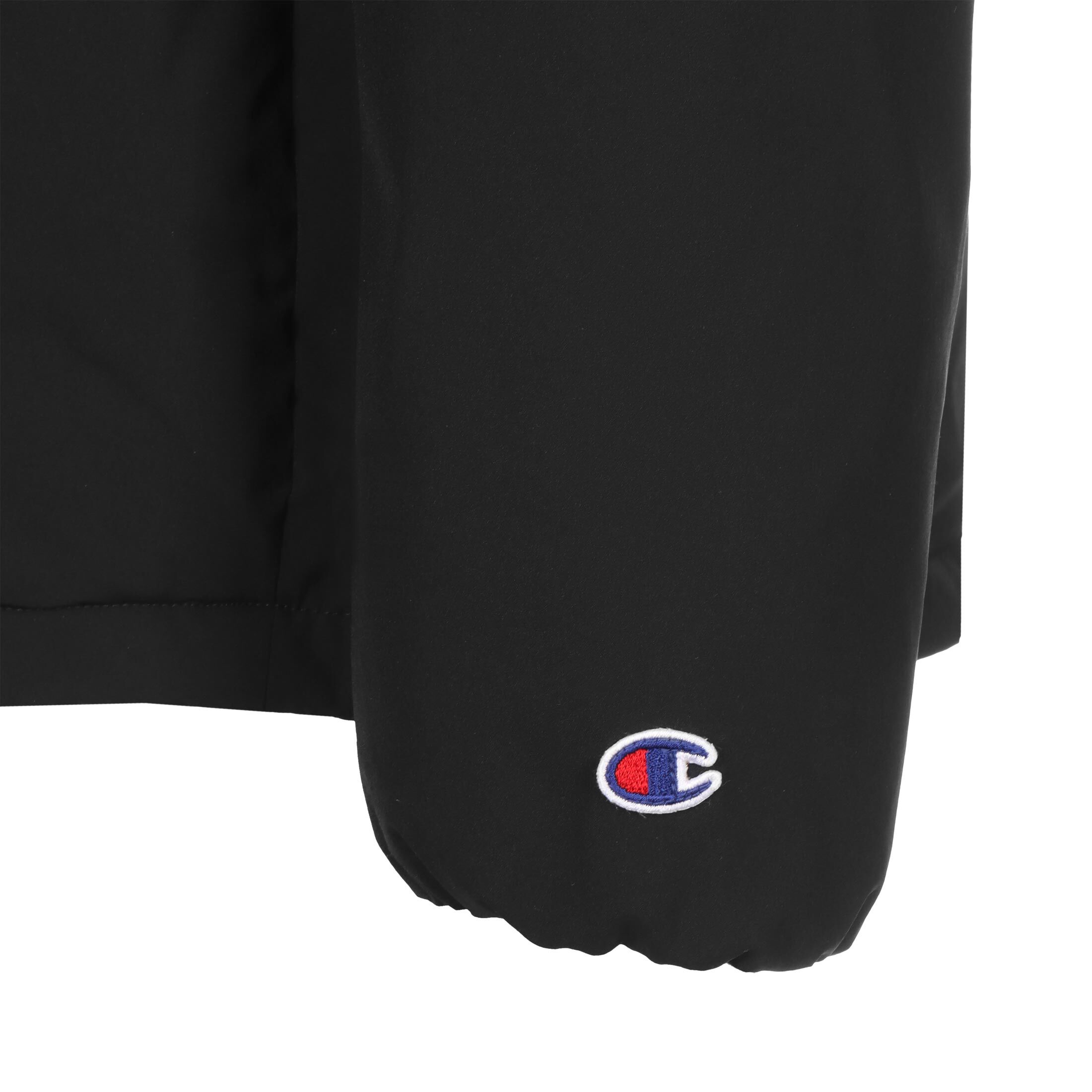 Champion Authentic Athletic Apparel Winterjacke Sportswear in Schwarz Champion Authentic Athletic Apparel Winterjacke Sportswear in Schwarz