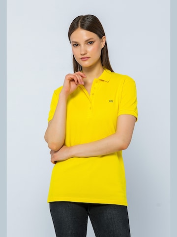 T-shirt Basics and More en jaune