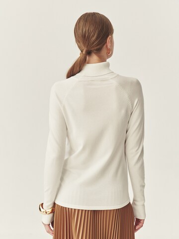 Pull-over TATUUM en blanc