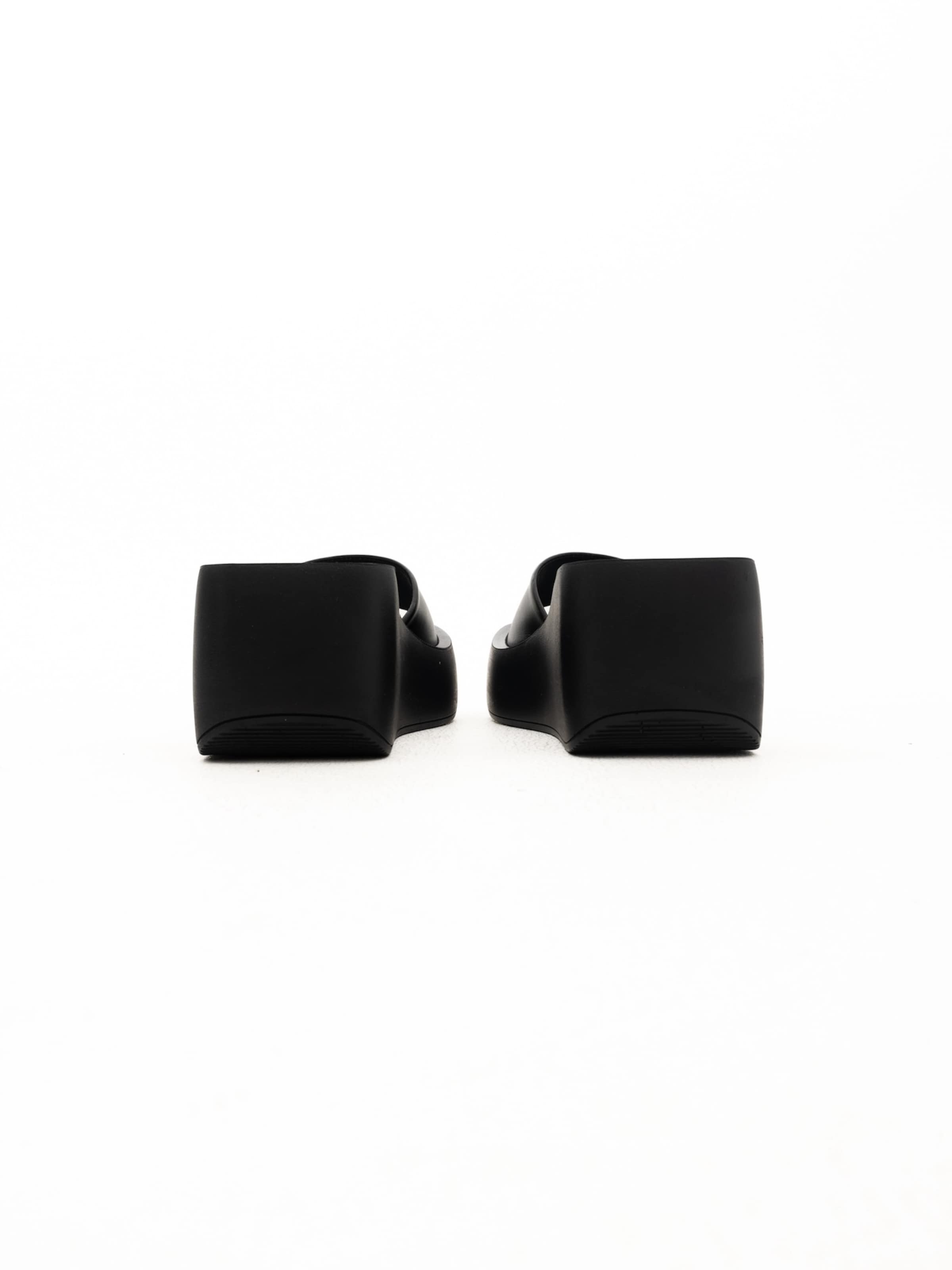 CESARE GASPARI Pantolette 'mule' in Schwarz