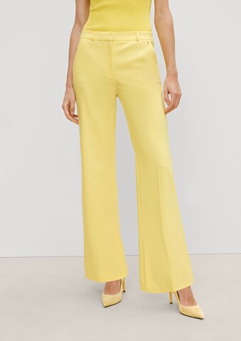 COMMA Flared Pleated Pants in Yellow: front