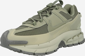 Sneaker low 'Zoom Vomero Roam' de la Nike Sportswear pe verde: față