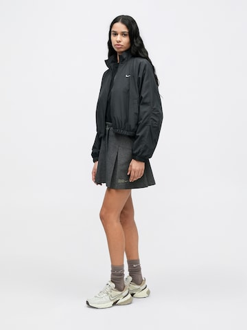 Nike Sportswear Átmeneti dzseki - fekete