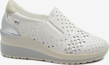 Baskets basses Valleverde en beige : devant