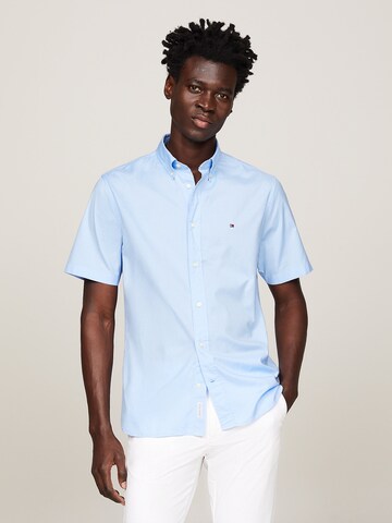 Coupe regular Chemise TOMMY HILFIGER en bleu : devant