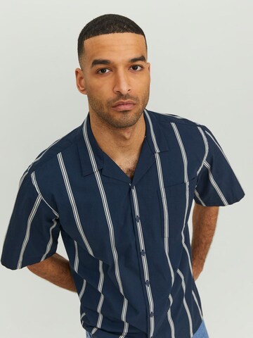 R.D.D. ROYAL DENIM DIVISION Regular fit Button Up Shirt in Blue