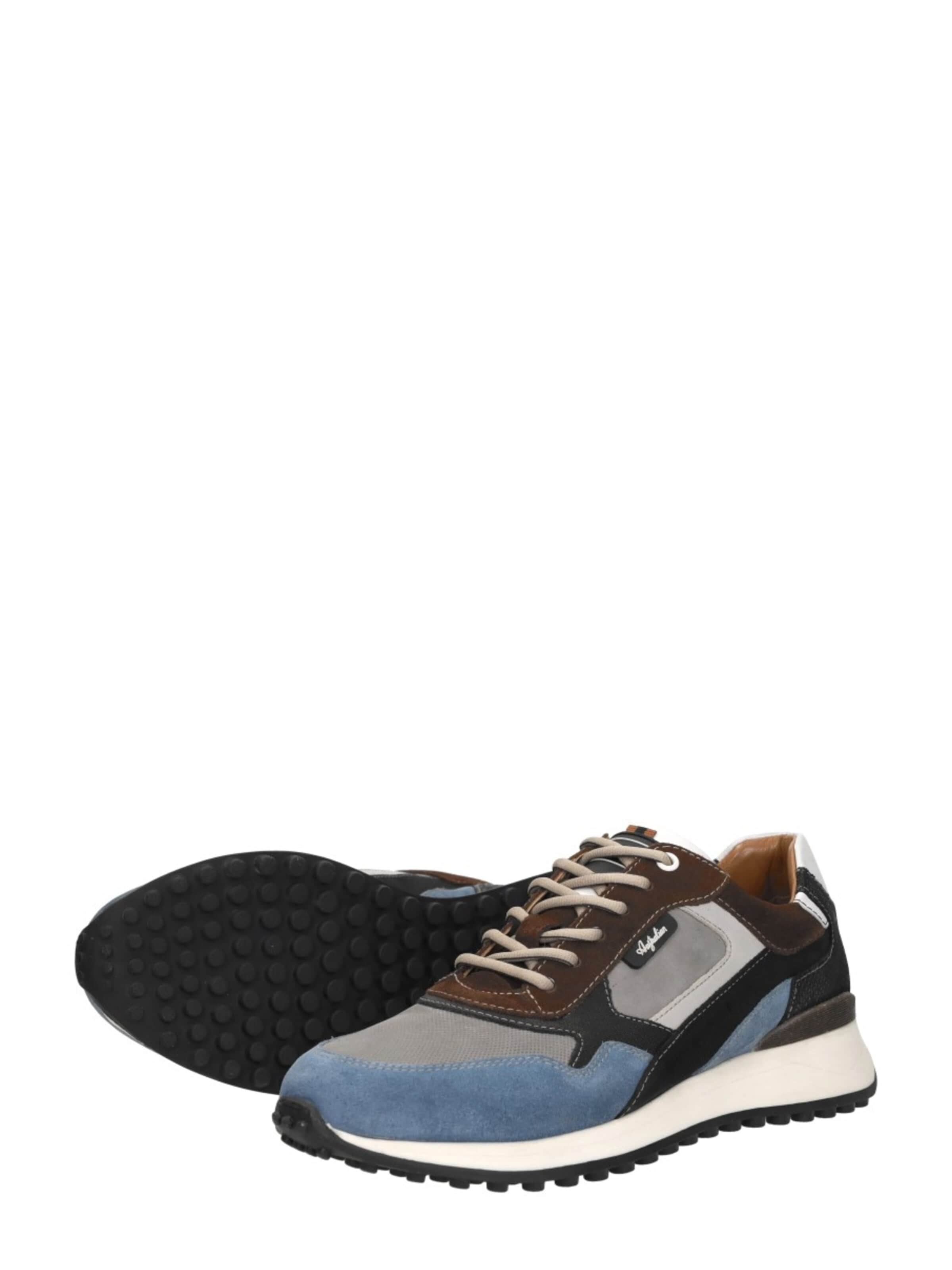 Australian Platform trainers 'Yamato' in Blue