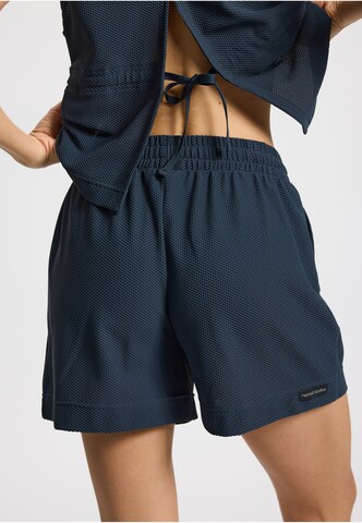 rethinkit studios Loosefit Broek 'Airflow' in Blauw