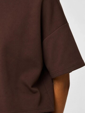 PIECES Shirt in Bruin