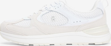 balta TOMMY HILFIGER Sportbačiai be auliuko: priekis