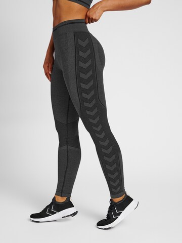 Hummel Skinny Sporthose in Grau