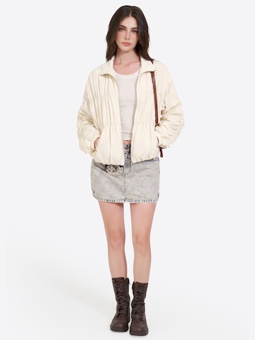 Imily Bela Övergångsjacka i beige