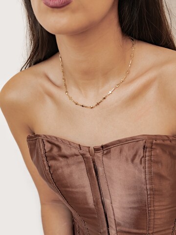 Collana di Hey Happiness in oro: frontale