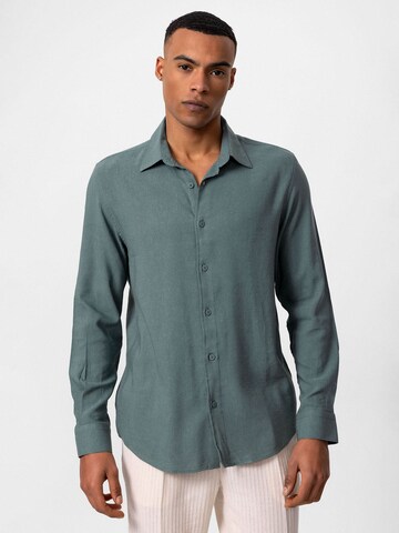 Antioch Regular fit Button Up Shirt in Green